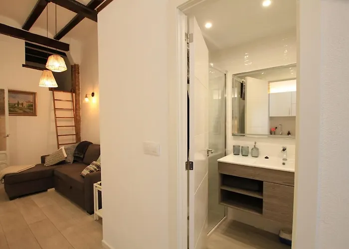 Modernist House In Cabanyal Apartamento *