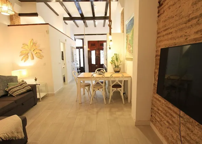 Modernist House In Cabanyal * Valencia