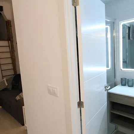 דירה Modernist House In Cabanyal